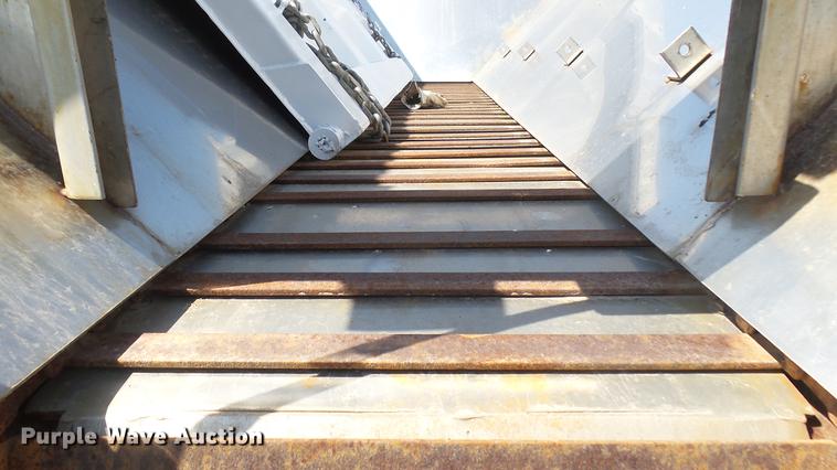 image for item DC1789 2006 GMC C8500 dump truck