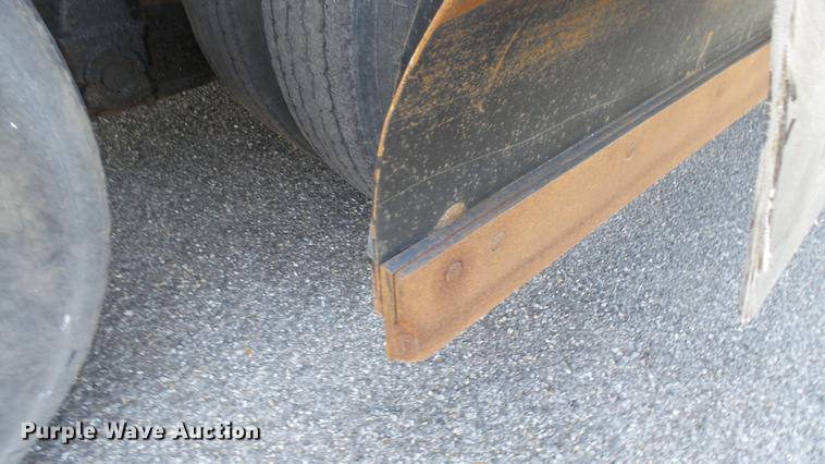 image for item DC1789 2006 GMC C8500 dump truck