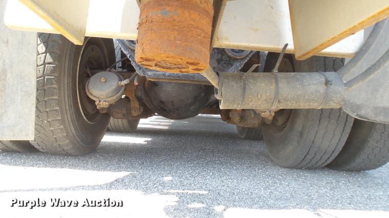 image for item DC1789 2006 GMC C8500 dump truck