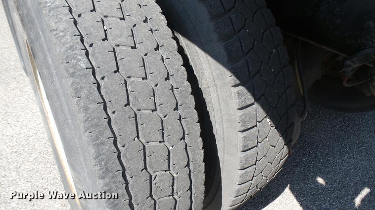 image for item DC1789 2006 GMC C8500 dump truck