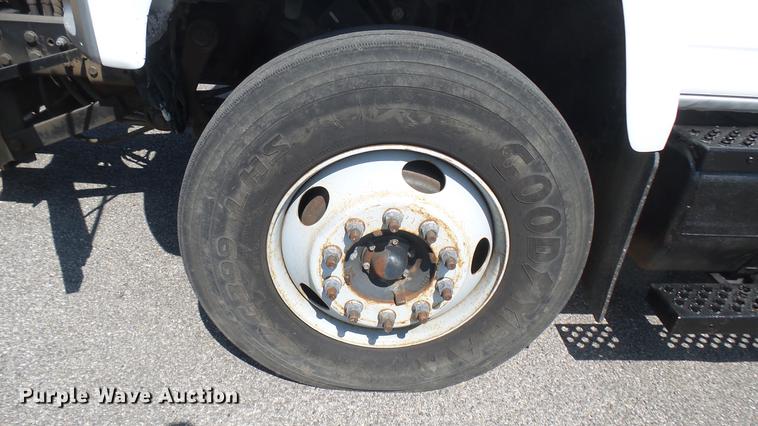 image for item DC1789 2006 GMC C8500 dump truck