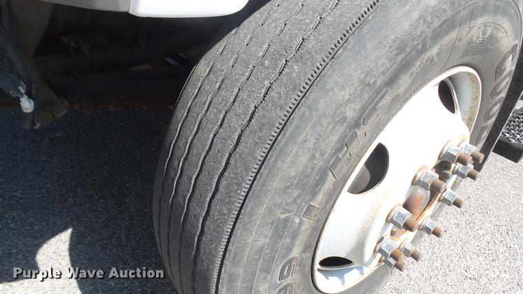 image for item DC1789 2006 GMC C8500 dump truck