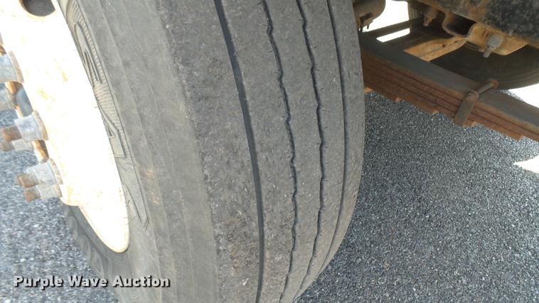 image for item DC1789 2006 GMC C8500 dump truck