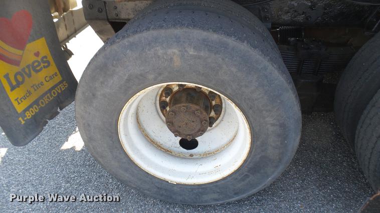 image for item DC1789 2006 GMC C8500 dump truck