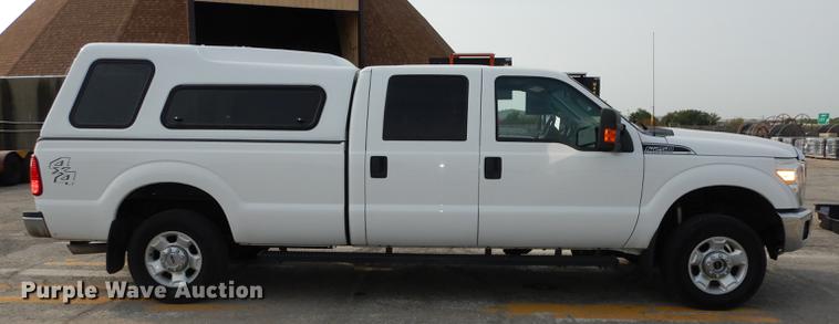image for item DC5336 2011 Ford F250 Super Duty Crew Cab pickup truck