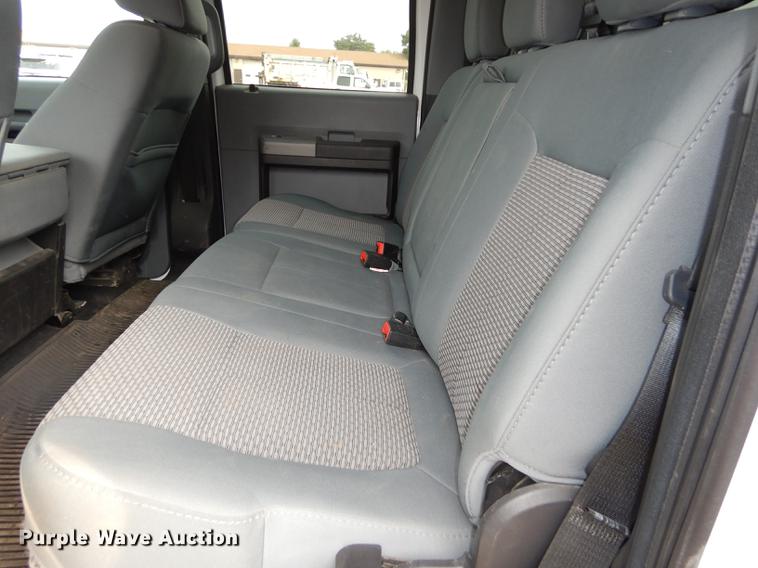 image for item DC5336 2011 Ford F250 Super Duty Crew Cab pickup truck