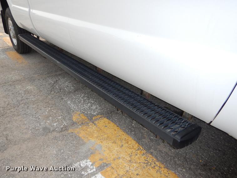 image for item DC5336 2011 Ford F250 Super Duty Crew Cab pickup truck