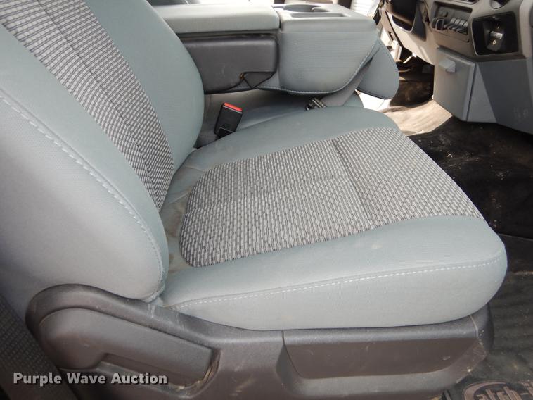 image for item DC5336 2011 Ford F250 Super Duty Crew Cab pickup truck