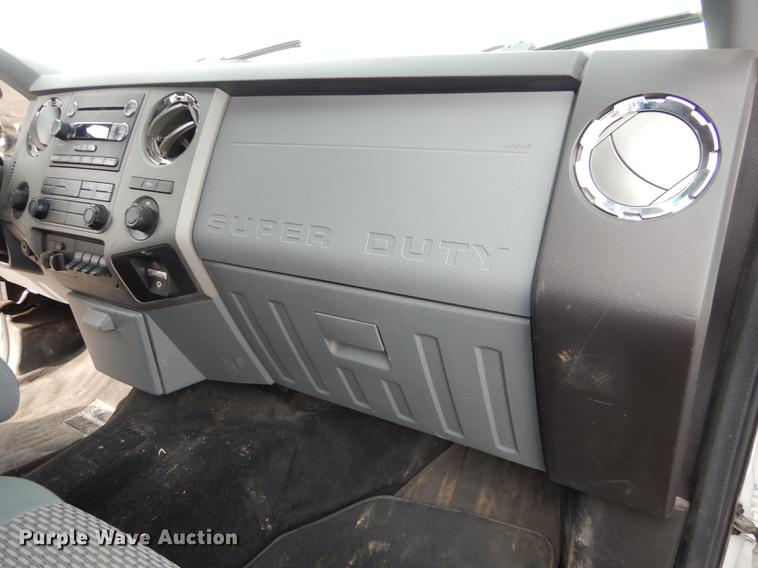 image for item DC5336 2011 Ford F250 Super Duty Crew Cab pickup truck