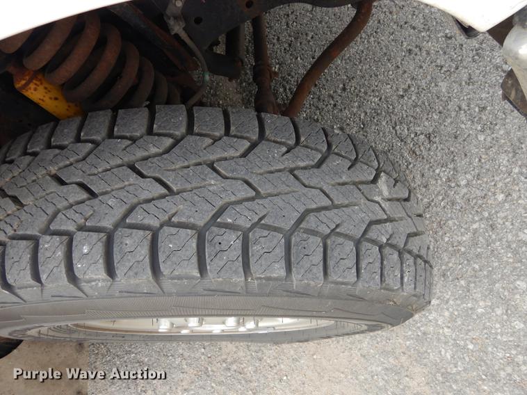 image for item DC5337 2008 Ford F250 Super Duty utility bed pickup truck