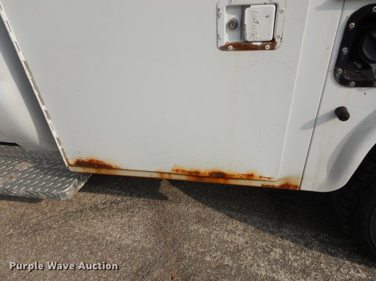 image for item DC5337 2008 Ford F250 Super Duty utility bed pickup truck