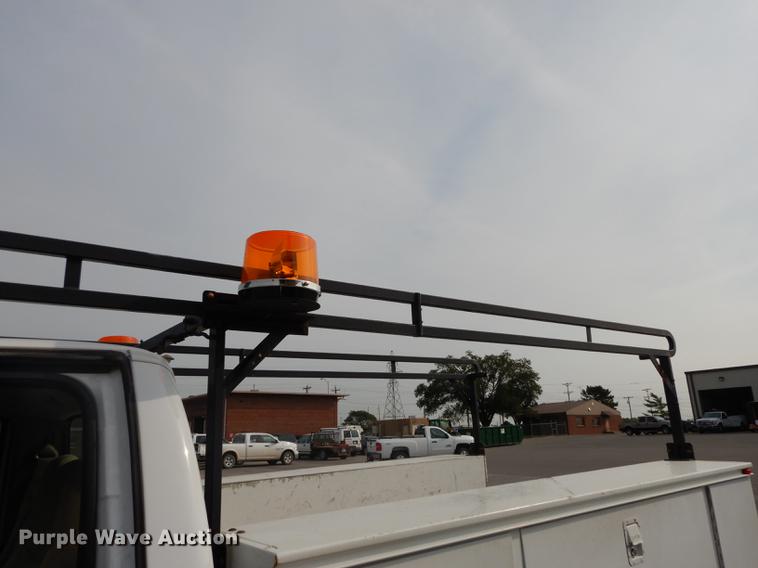 image for item DC5337 2008 Ford F250 Super Duty utility bed pickup truck