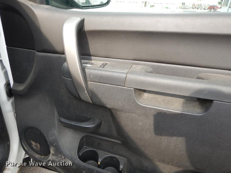 image for item DC5338 2012 Chevrolet Silverado 1500 Crew Cab pickup truck