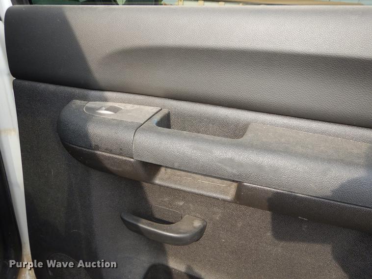 image for item DC5338 2012 Chevrolet Silverado 1500 Crew Cab pickup truck