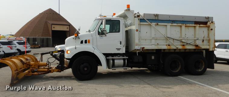 image for item DC5339 2005 Sterling L7500 dump truck