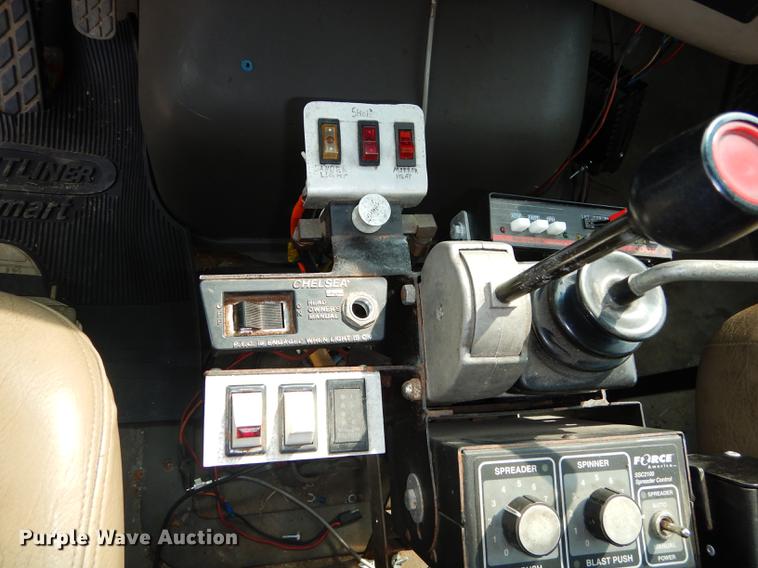 image for item DC5339 2005 Sterling L7500 dump truck