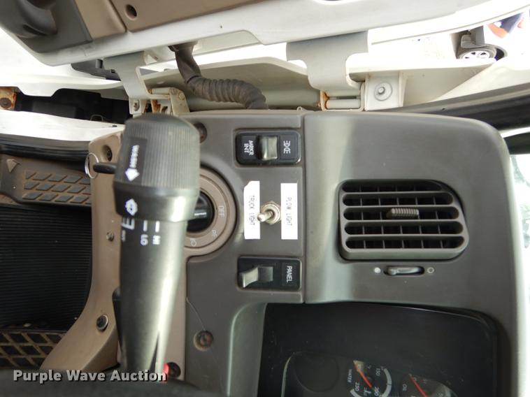 image for item DC5339 2005 Sterling L7500 dump truck