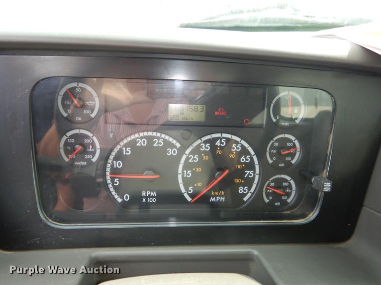 image for item DC5339 2005 Sterling L7500 dump truck