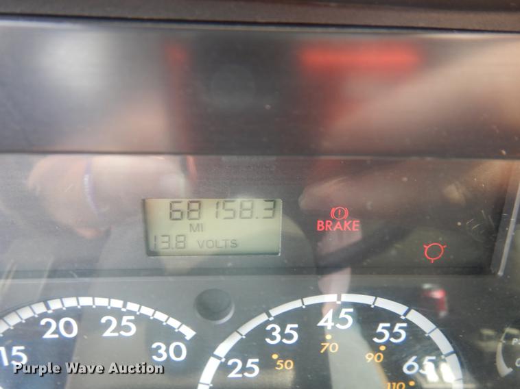 image for item DC5339 2005 Sterling L7500 dump truck