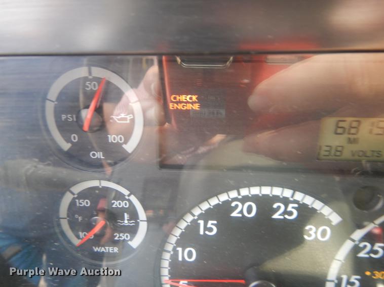 image for item DC5339 2005 Sterling L7500 dump truck