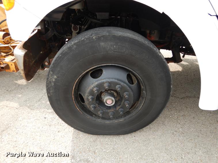 image for item DC5339 2005 Sterling L7500 dump truck