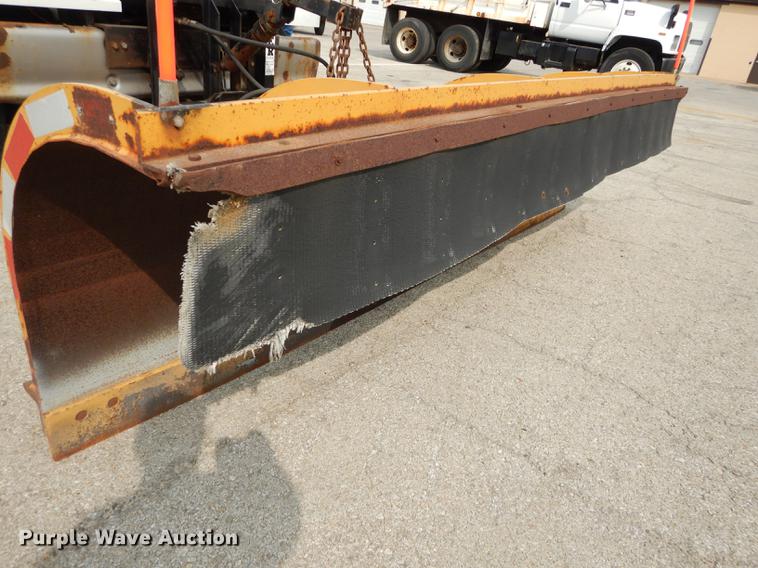 image for item DC5339 2005 Sterling L7500 dump truck