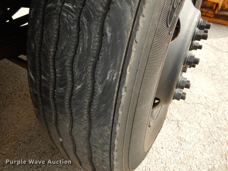 image for item DC5339 2005 Sterling L7500 dump truck