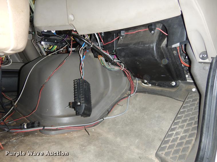 image for item DC5339 2005 Sterling L7500 dump truck