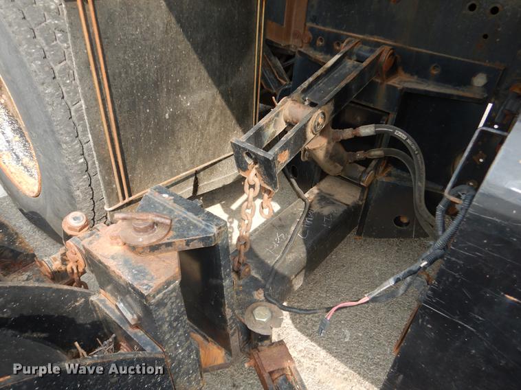 image for item DC5339 2005 Sterling L7500 dump truck