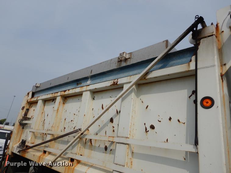 image for item DC5339 2005 Sterling L7500 dump truck