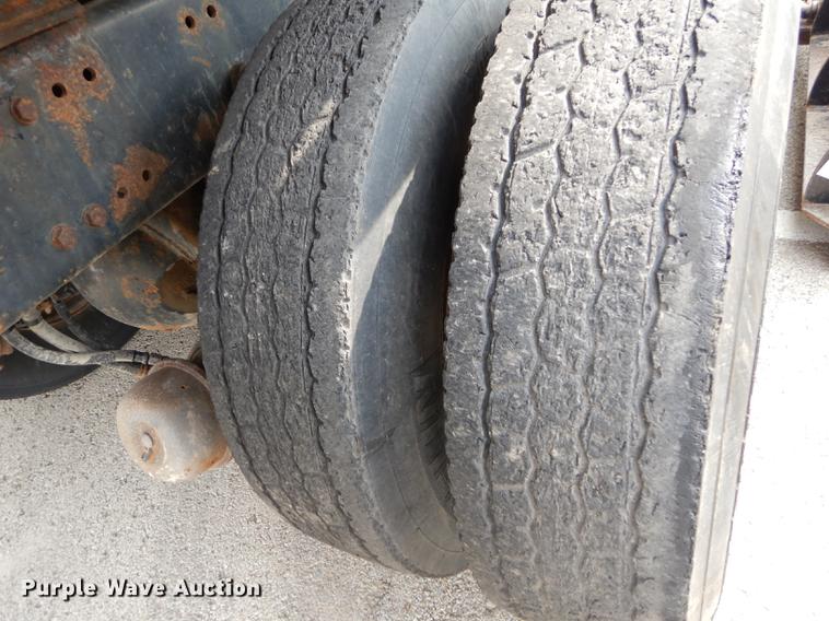 image for item DC5339 2005 Sterling L7500 dump truck