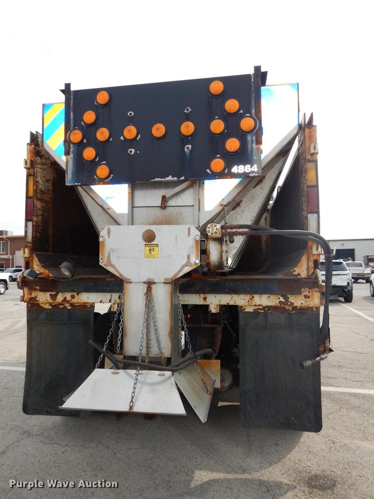 image for item DC5339 2005 Sterling L7500 dump truck