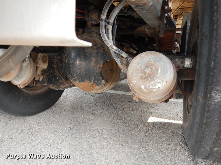 image for item DC5339 2005 Sterling L7500 dump truck