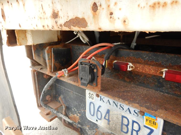 image for item DC5339 2005 Sterling L7500 dump truck