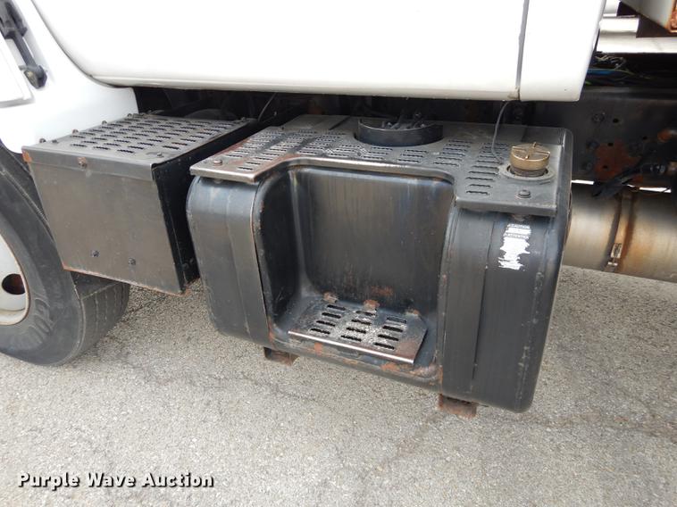 image for item DC5340 2002 GMC C8500 dump truck