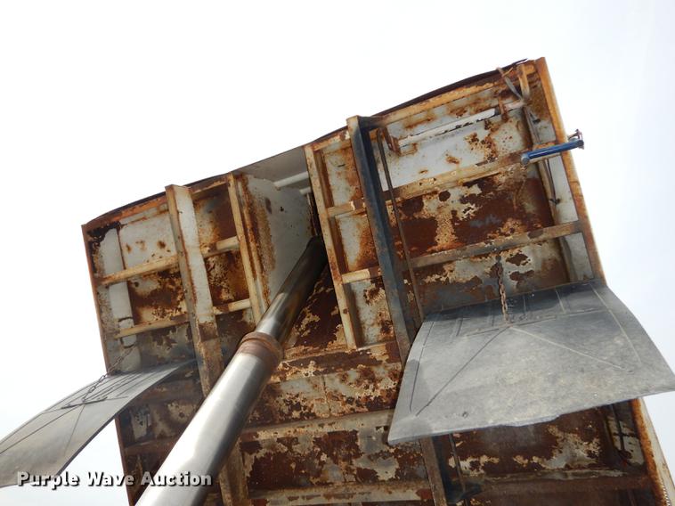 image for item DC5340 2002 GMC C8500 dump truck