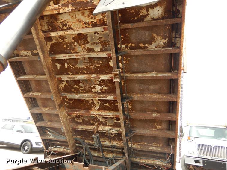 image for item DC5340 2002 GMC C8500 dump truck