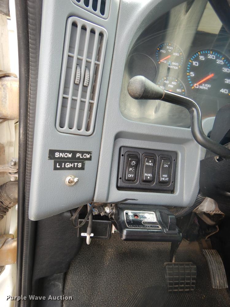 image for item DC5341 2004 International 7400 dump truck