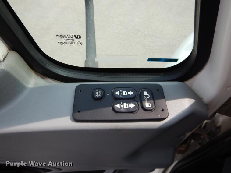 image for item DC5341 2004 International 7400 dump truck