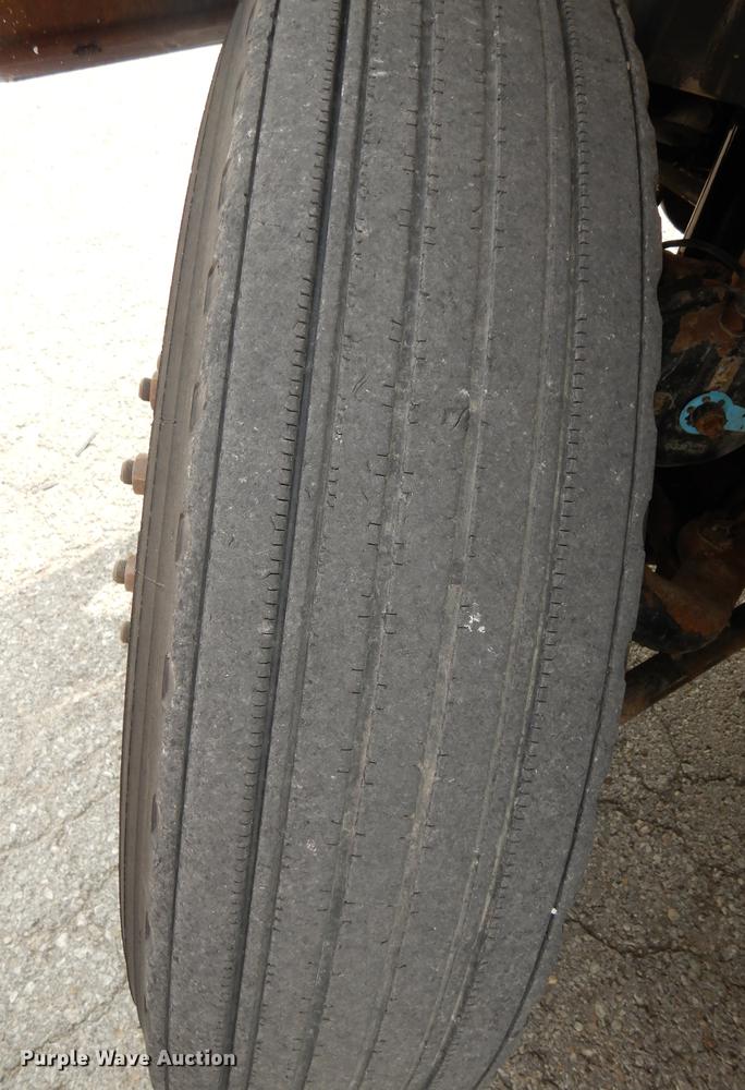 image for item DC5341 2004 International 7400 dump truck