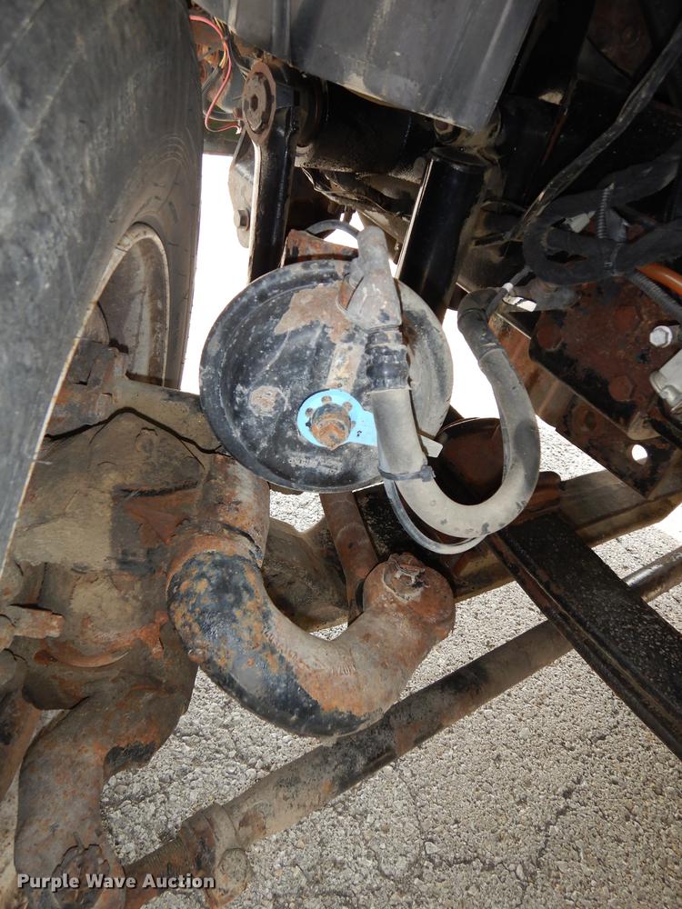 image for item DC5341 2004 International 7400 dump truck