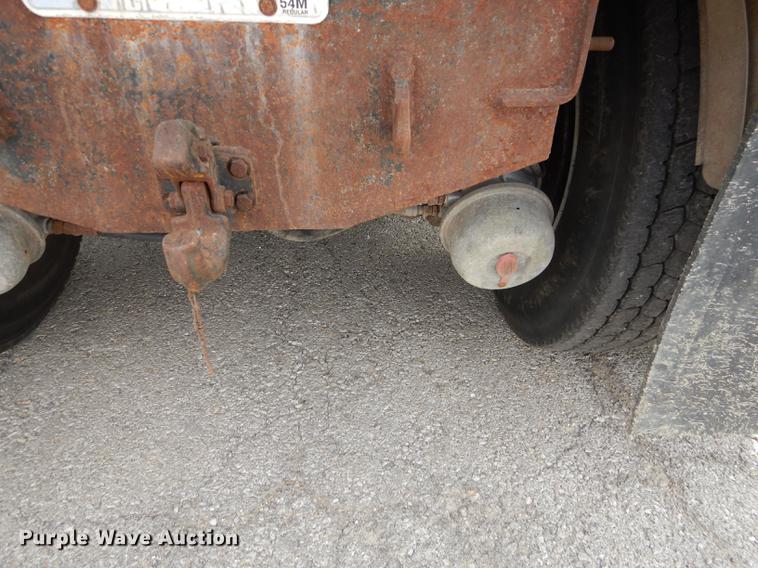 image for item DC5341 2004 International 7400 dump truck