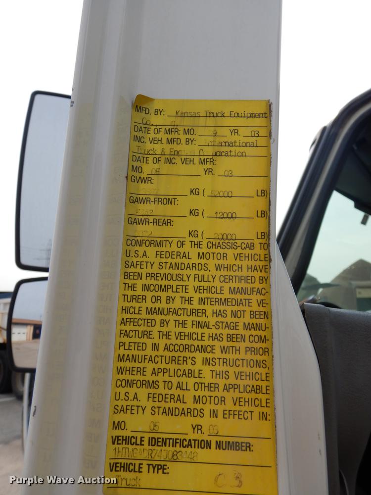 image for item DC5341 2004 International 7400 dump truck