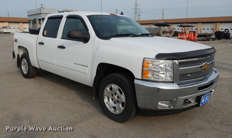 image for item DD0826 2012 Chevrolet Silverado 1500 Z71 Crew Cab pickup truck