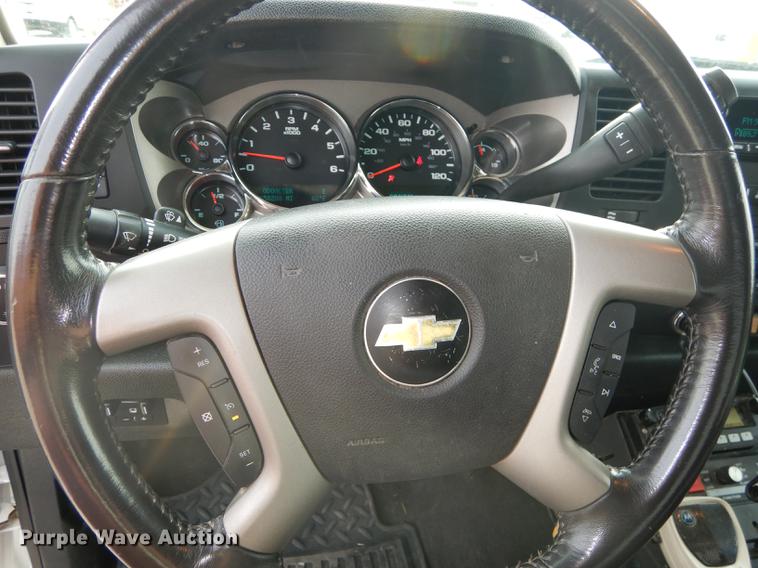 image for item DD0826 2012 Chevrolet Silverado 1500 Z71 Crew Cab pickup truck