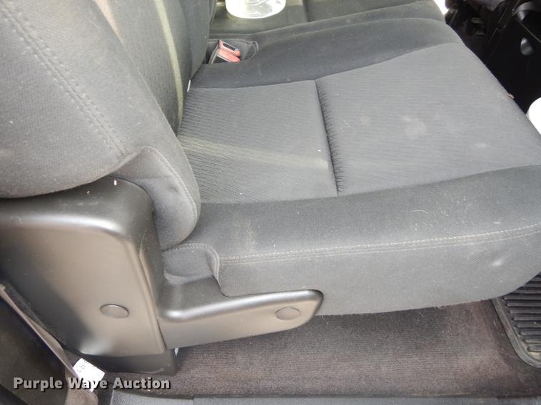 image for item DD0826 2012 Chevrolet Silverado 1500 Z71 Crew Cab pickup truck