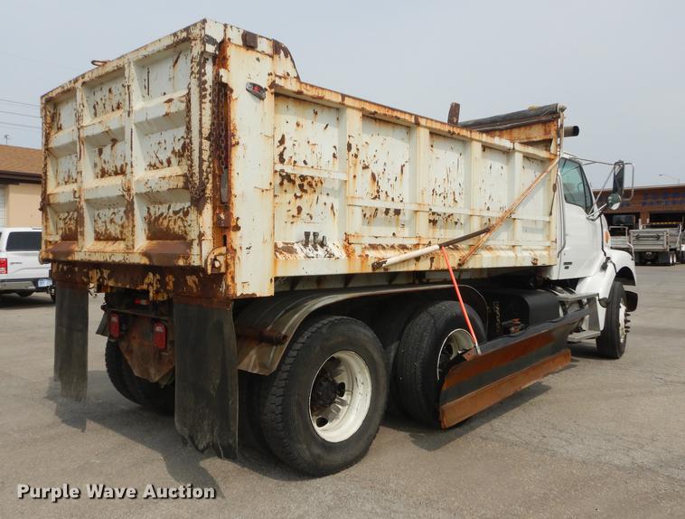 image for item DD0837 2005 Sterling L7500 dump truck