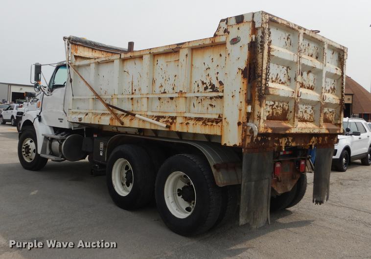 image for item DD0837 2005 Sterling L7500 dump truck