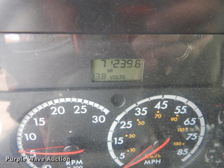 image for item DD0837 2005 Sterling L7500 dump truck