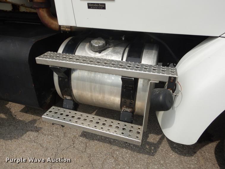 image for item DD0837 2005 Sterling L7500 dump truck